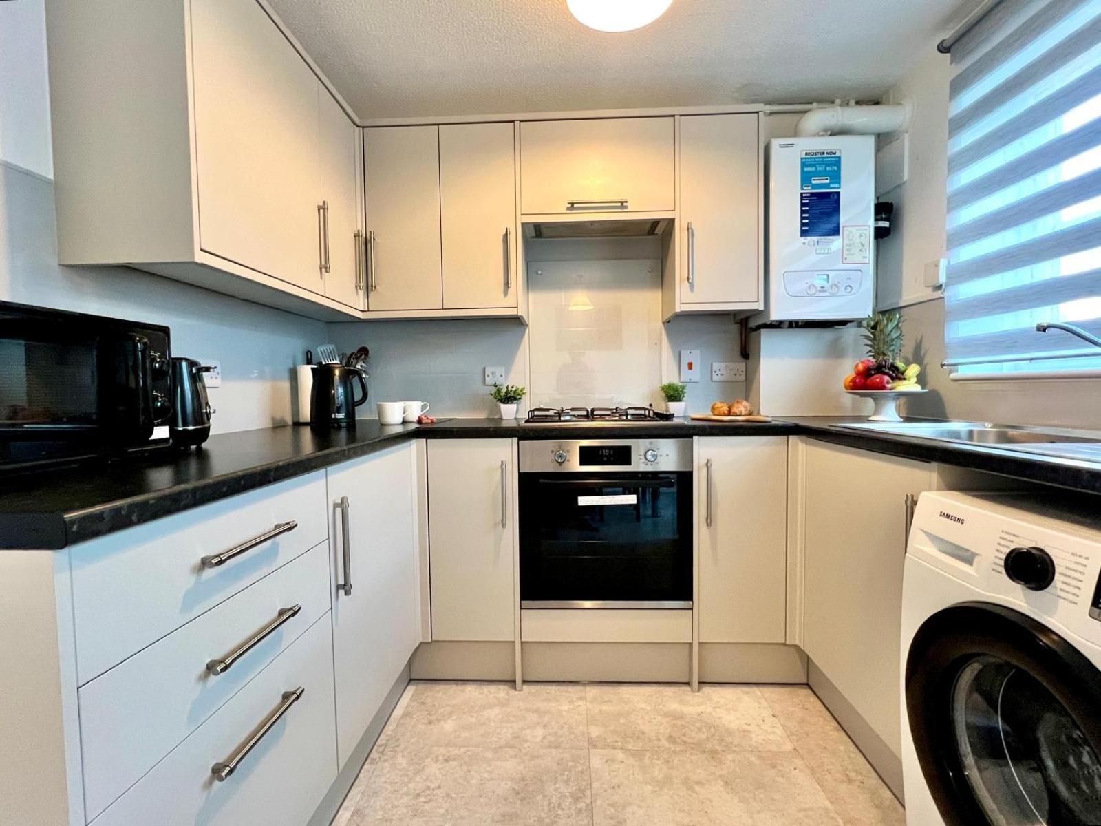 Amensa Stay Thamesmead  Екстер'єр фото